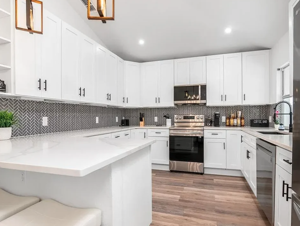 Exquisite 3-Bedroom Home in North Naples - Your Ideal Getaway